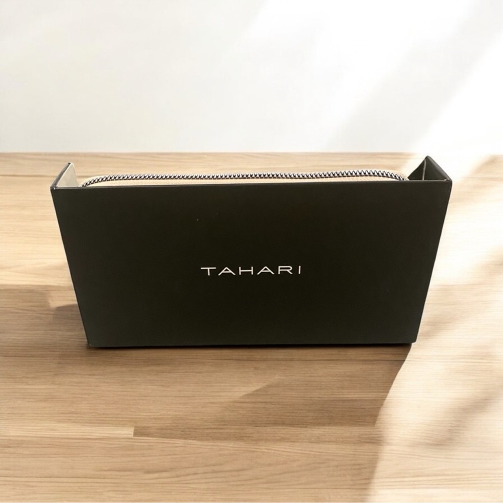 Gorgeous Tahari dusty rose & metallic black lace RFID blocking wallet NWT - Picture 4 of 10